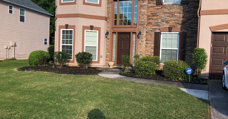 Lawns of Gwinnett Lawn in Gwinnett County maintained by Gwinnett Lawns Lawn Care.