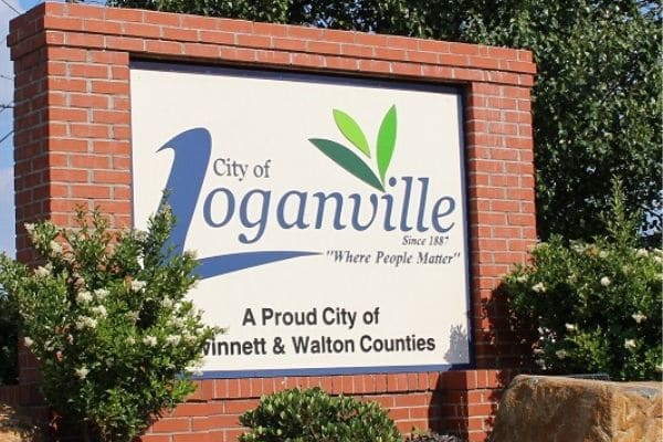Loganville, GA's welcome to Loganville sign.